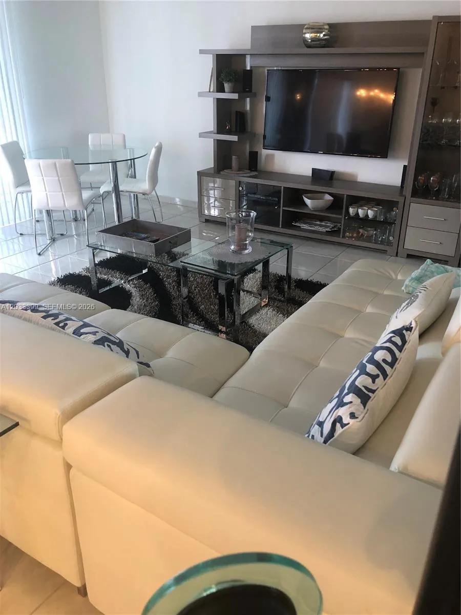 2030 S Ocean Dr #1826 Hallandale Beach, FL 33009