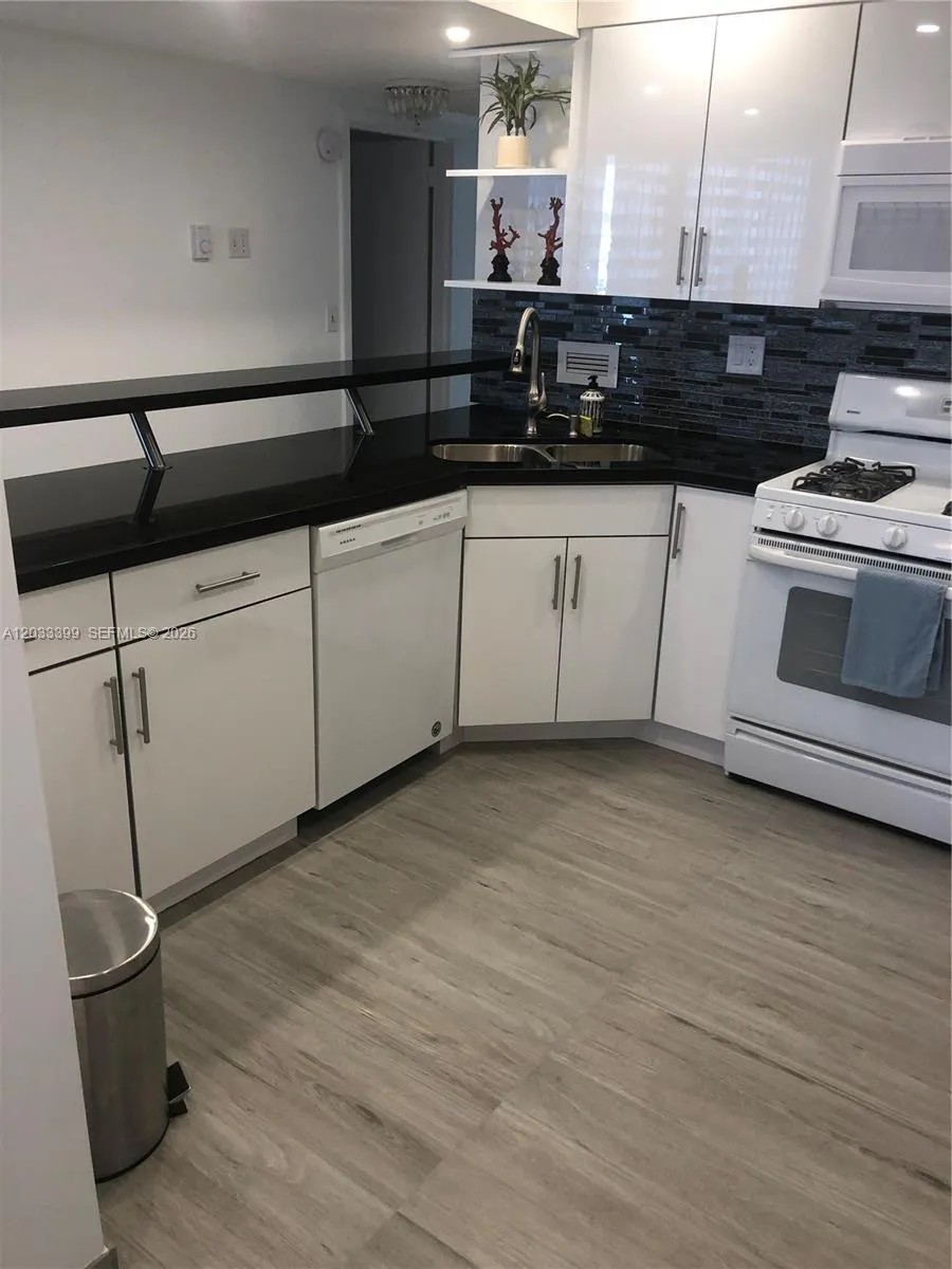 2030 S Ocean Dr #1826 Hallandale Beach, FL 33009