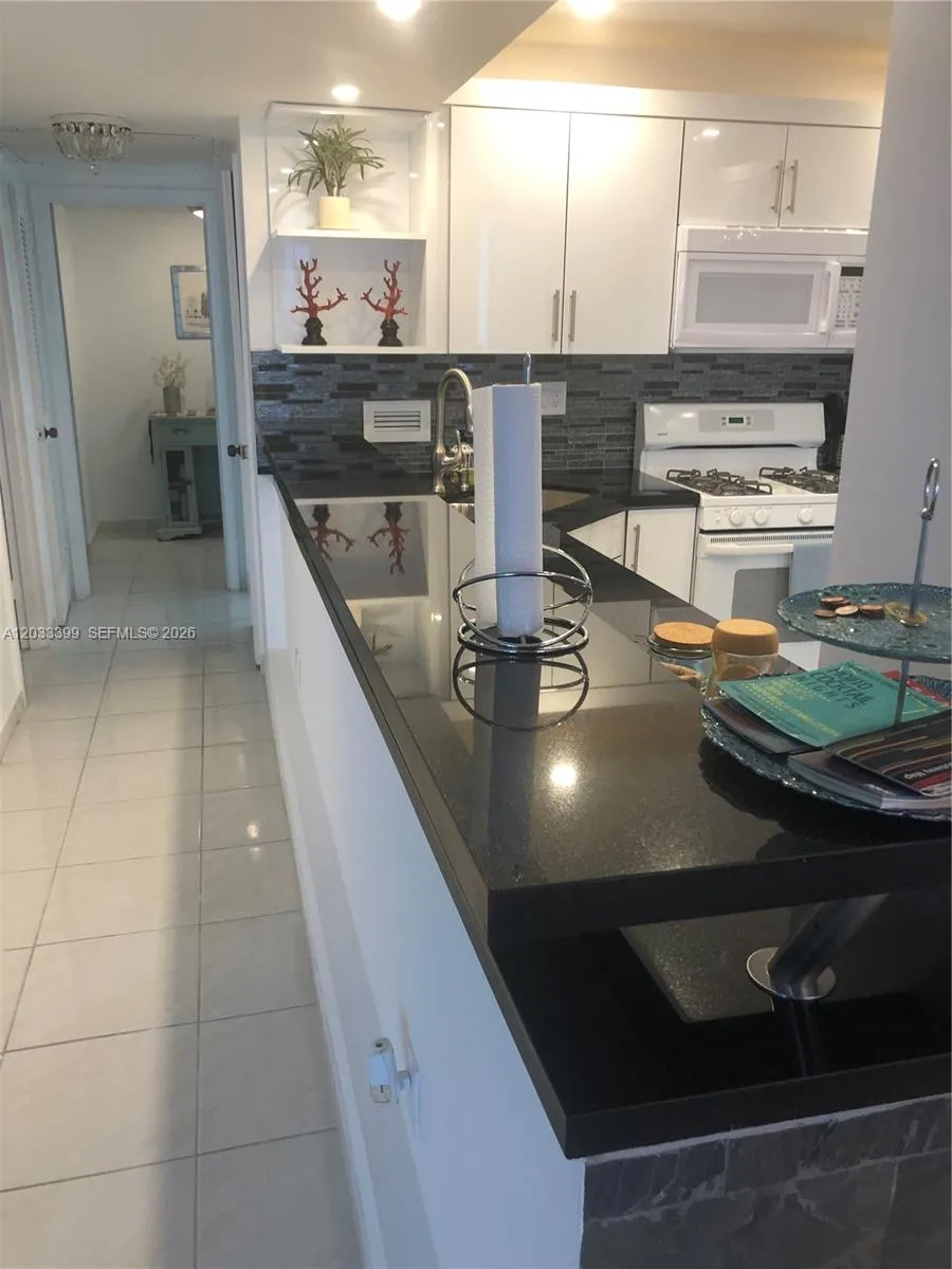 2030 S Ocean Dr #1826 Hallandale Beach, FL 33009