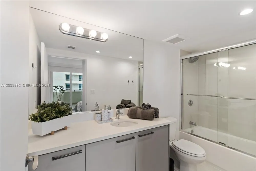 1150 101st St #502 Bay Harbor Islands, FL 33154