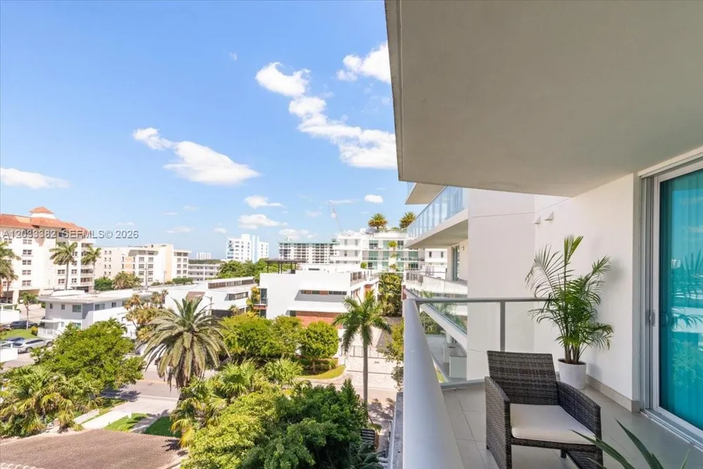 1150 101st St #502 Bay Harbor Islands, FL 33154