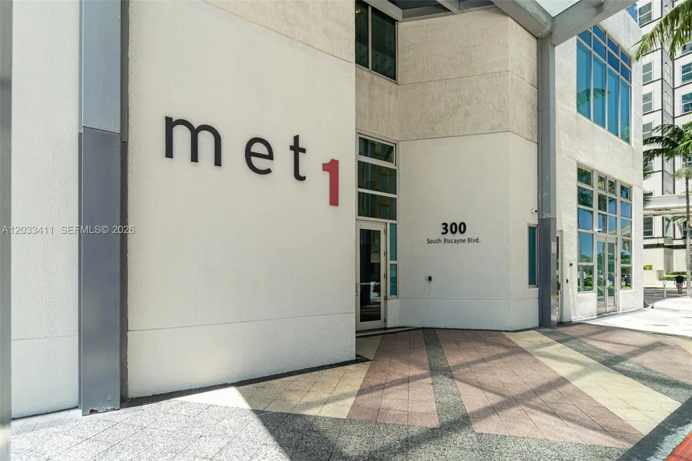 300 S Biscayne Blvd #T-1411 Miami, FL 33131