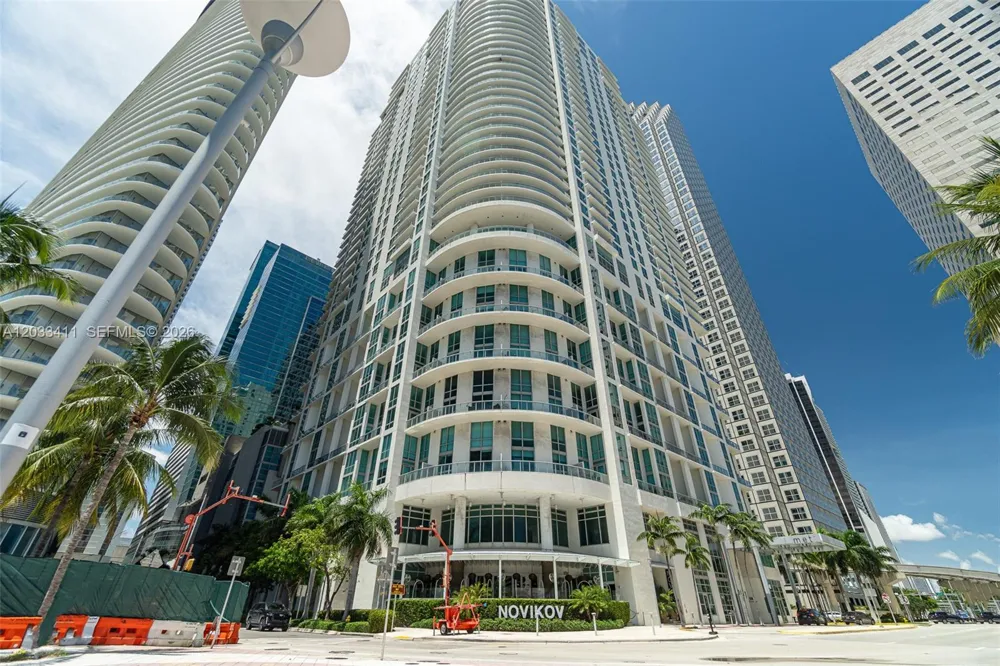 300 S Biscayne Blvd #T-1411 Miami, FL 33131