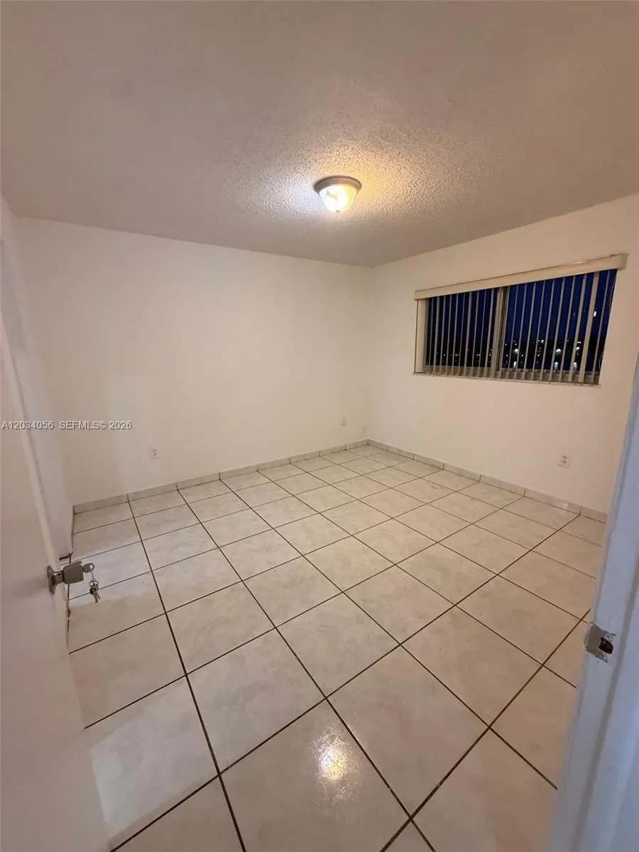 9917 W Okeechobee Rd #3-510 Hialeah Gardens, FL 33016