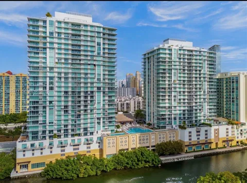 330 Sunny Isles Blvd #5-2002