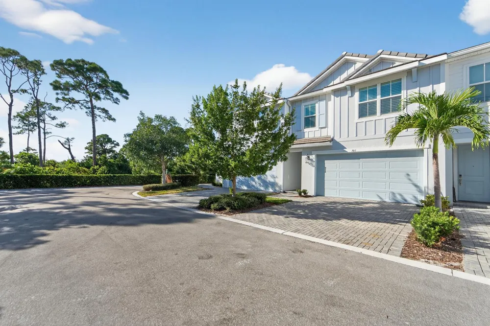 205 Preserve Trail S #602 Stuart, FL 34994