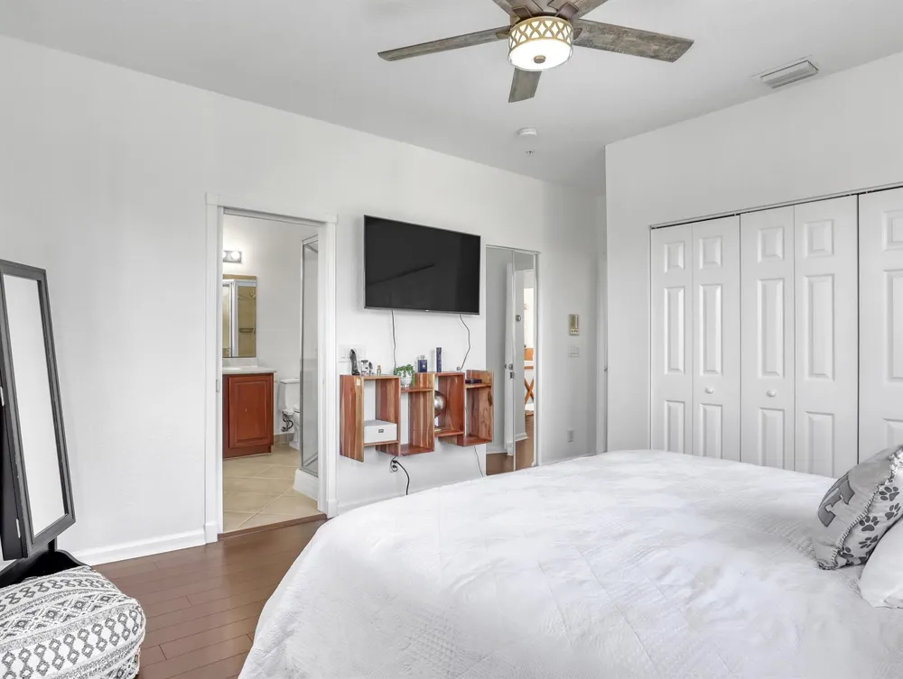 2850 S Oasis Drive Boynton Beach, FL 33426