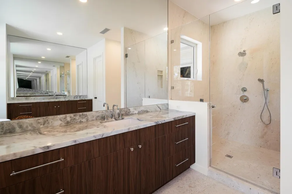 6371 SW 87th Terrace Pinecrest, FL 33156