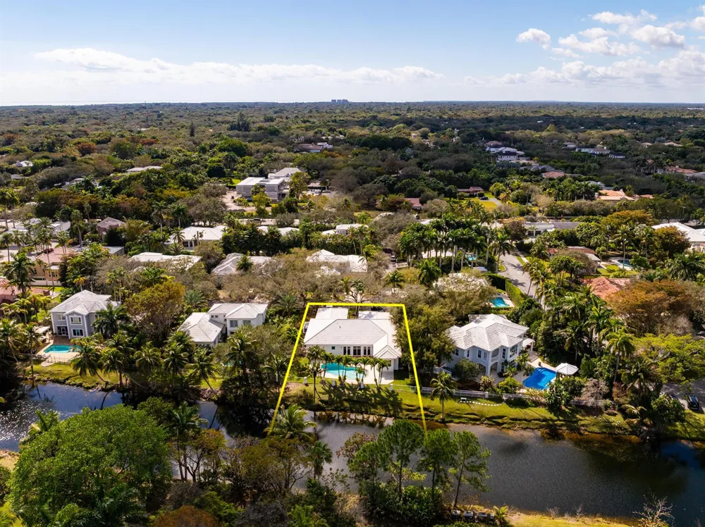 6371 SW 87th Terrace Pinecrest, FL 33156