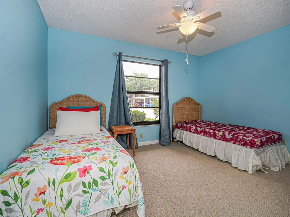 23 Plantation Drive #102 Vero Beach, FL 32966