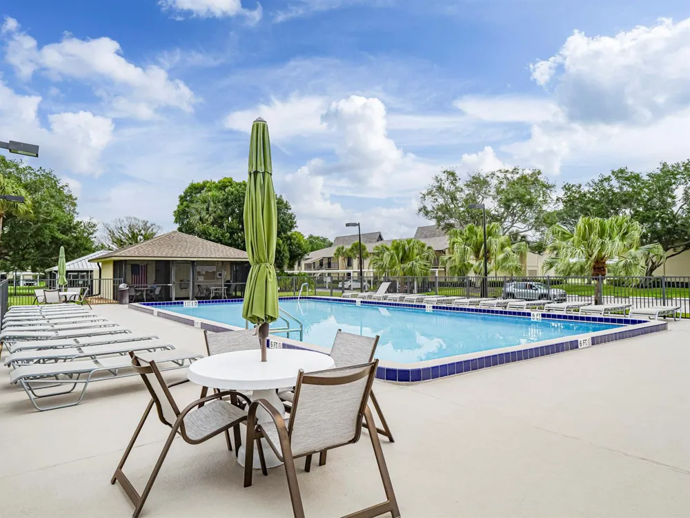 23 Plantation Drive #102 Vero Beach, FL 32966