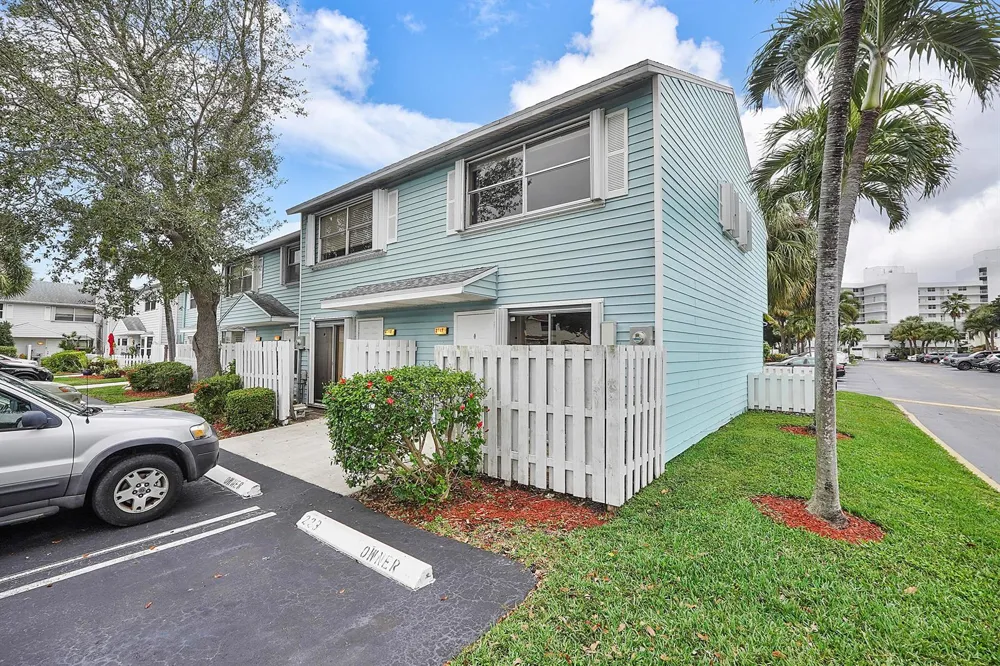 2747 NE 15th Street #2747 Pompano Beach, FL 33062