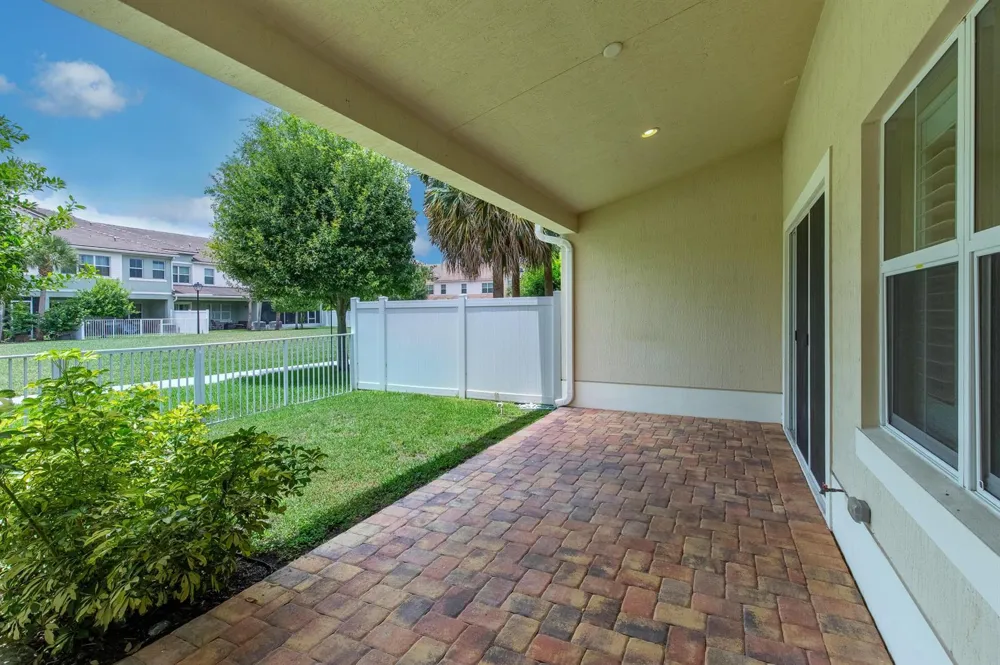 63 Dogwood Court Royal Palm Beach, FL 33411