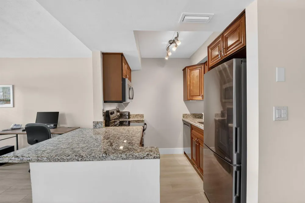 5520 Ocean Boulevard #110 Ocean Ridge, FL 33435