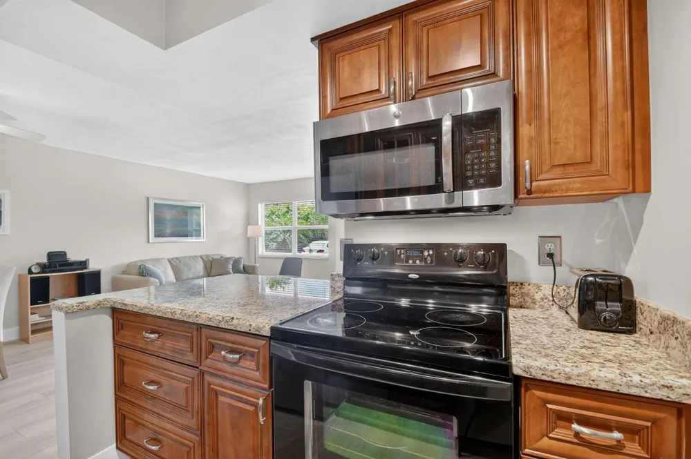 5520 Ocean Boulevard #110 Ocean Ridge, FL 33435