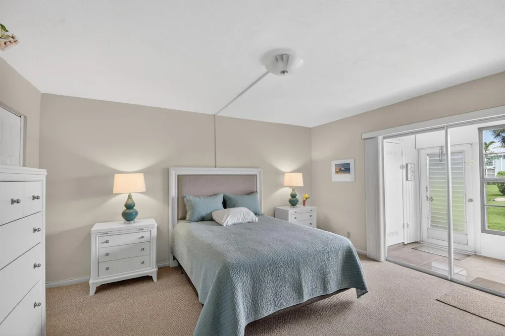 5520 Ocean Boulevard #110 Ocean Ridge, FL 33435