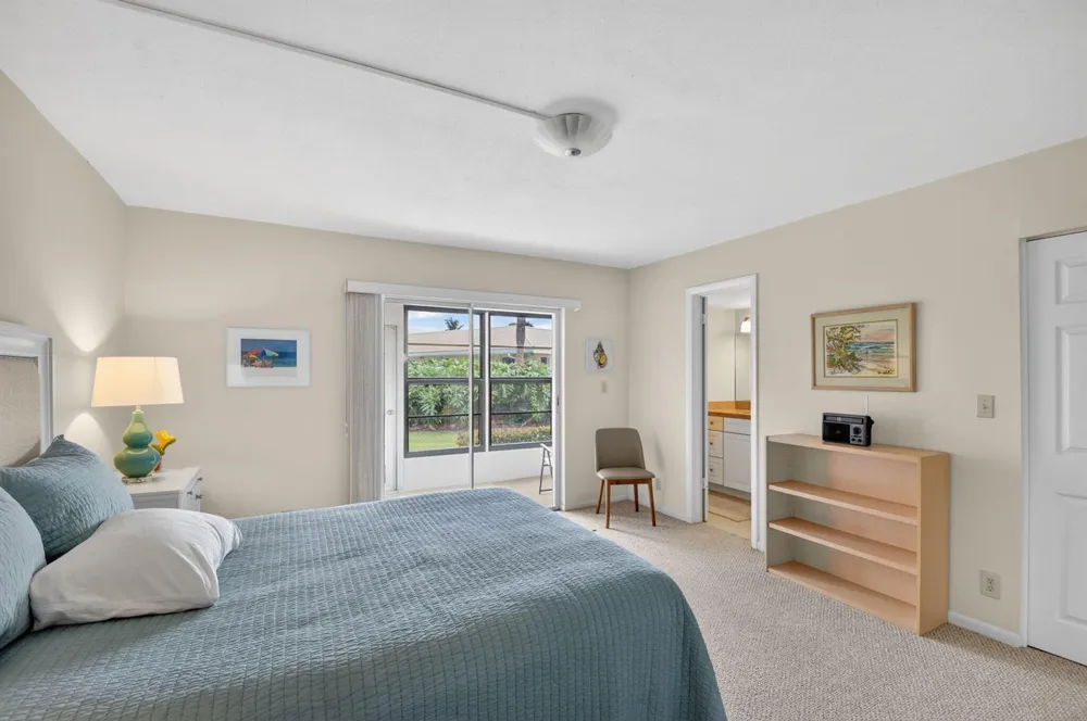 5520 Ocean Boulevard #110 Ocean Ridge, FL 33435
