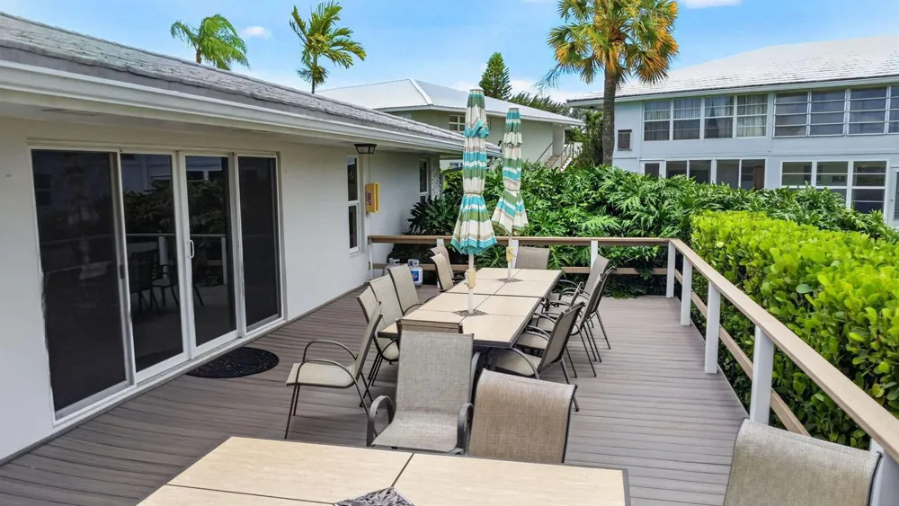 5520 Ocean Boulevard #110 Ocean Ridge, FL 33435