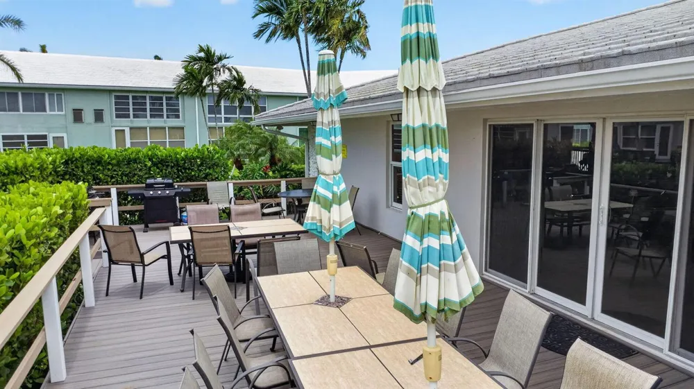 5520 Ocean Boulevard #110 Ocean Ridge, FL 33435