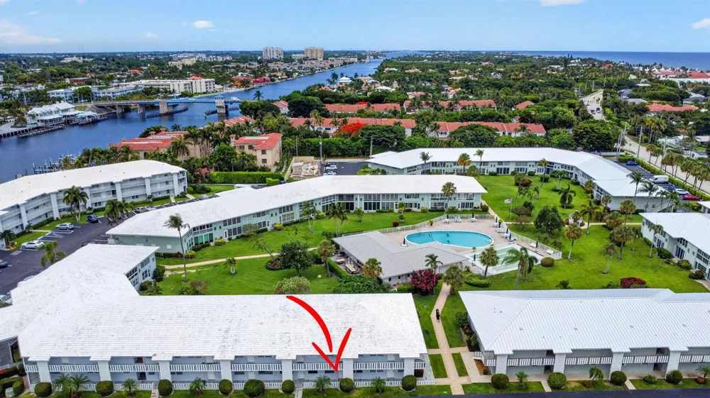 5520 Ocean Boulevard #110 Ocean Ridge, FL 33435