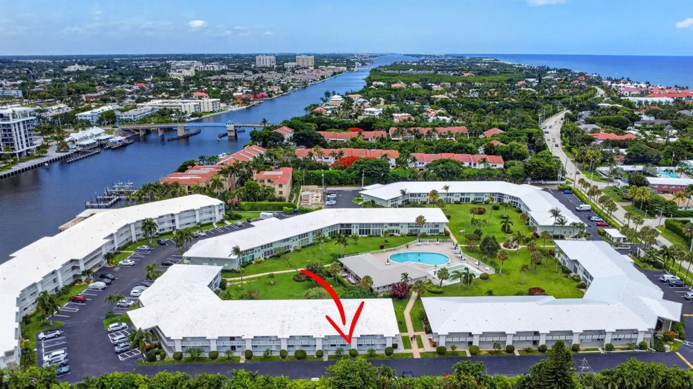 5520 Ocean Boulevard #110 Ocean Ridge, FL 33435