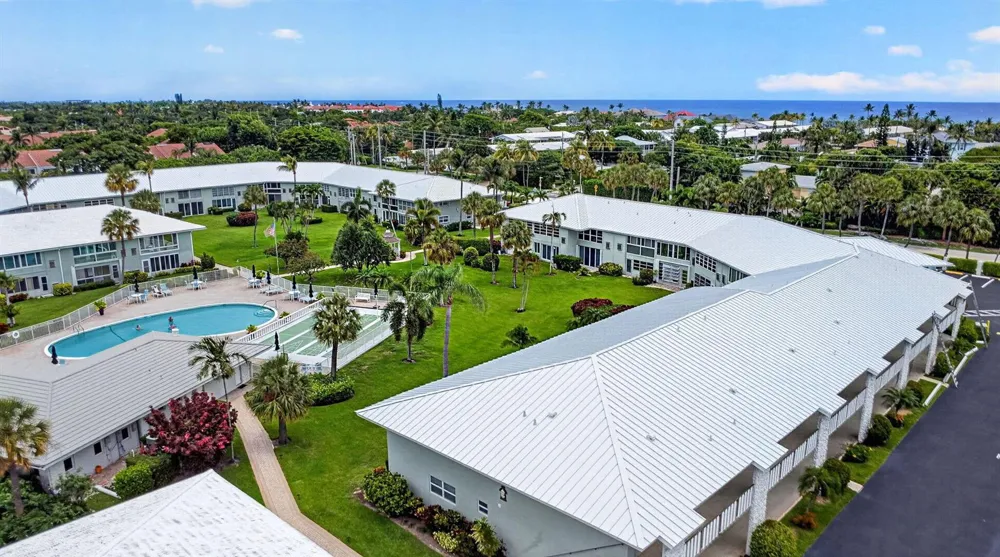5520 Ocean Boulevard #110 Ocean Ridge, FL 33435