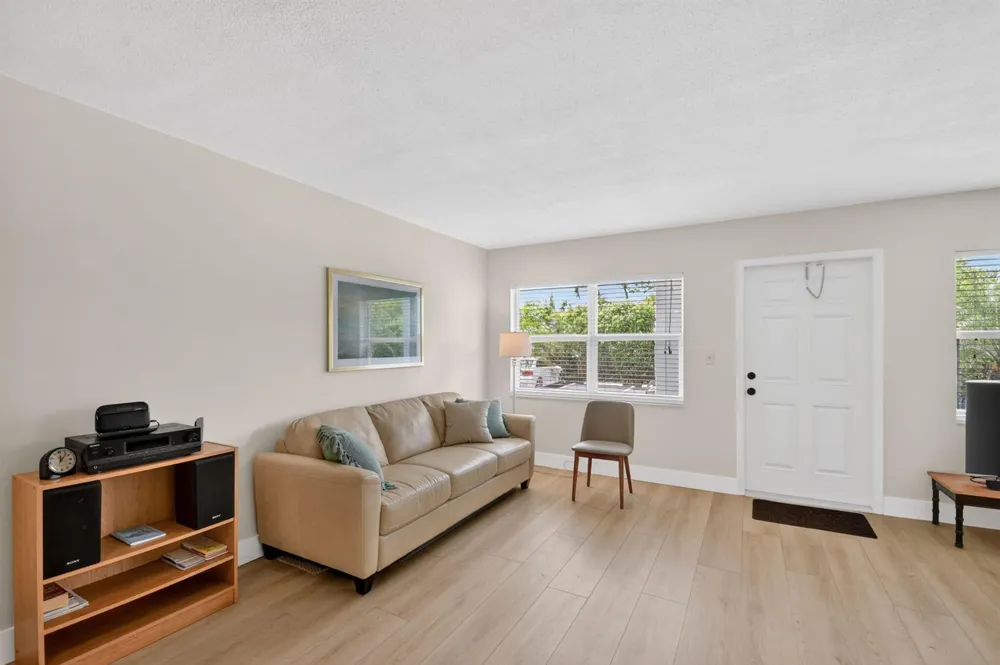5520 Ocean Boulevard #110 Ocean Ridge, FL 33435