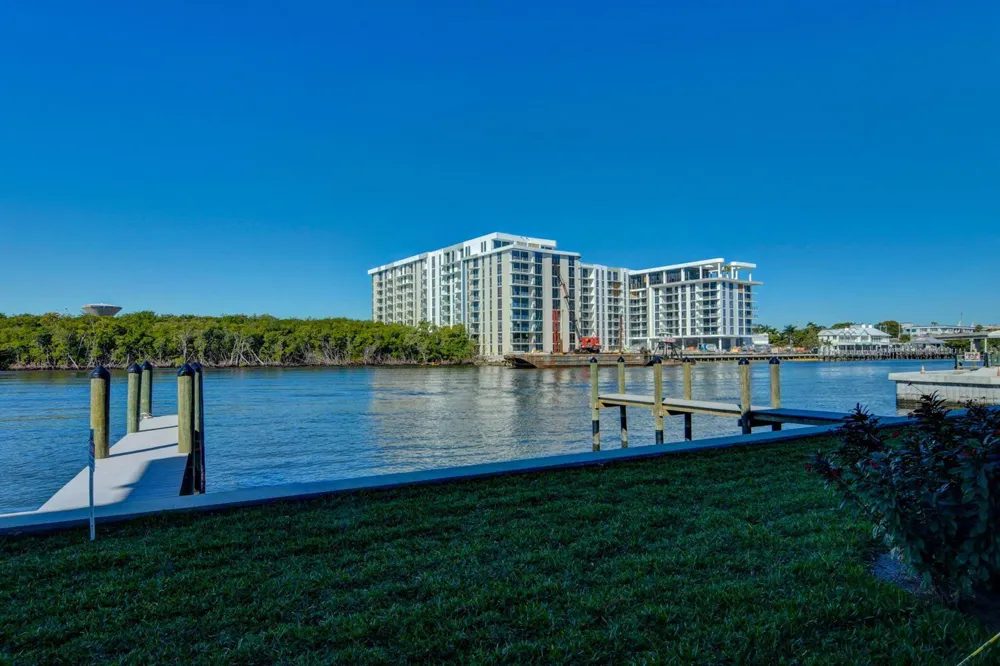 5520 Ocean Boulevard #110 Ocean Ridge, FL 33435