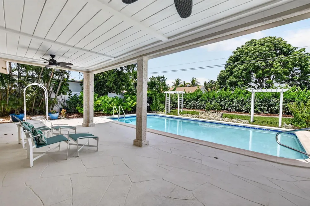 1207 SW 12th Avenue Boca Raton, FL 33486