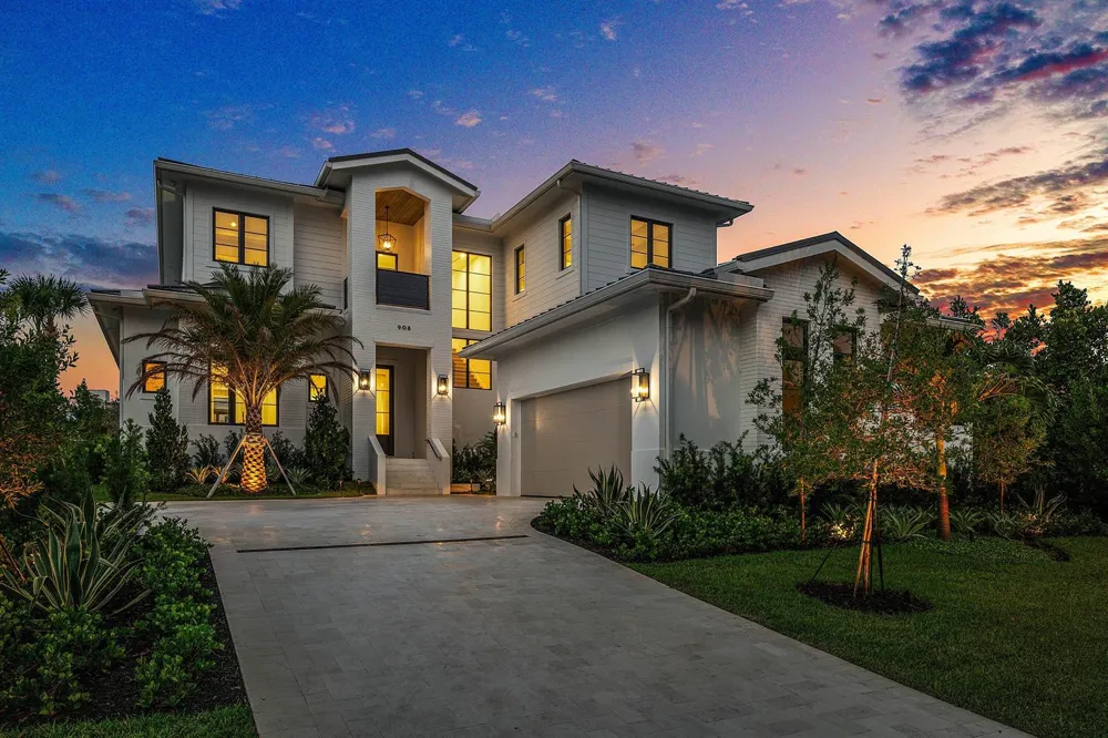 908 Atlantic Drive Lantana, FL 33462