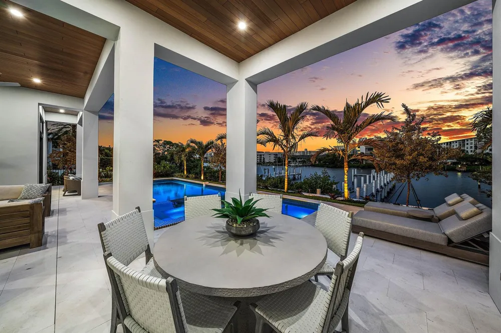 908 Atlantic Drive Lantana, FL 33462