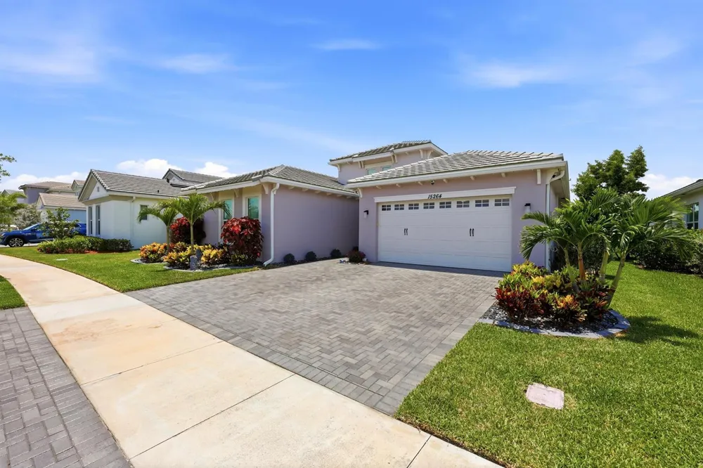 15264 Wildwood Circle Westlake, FL 33470