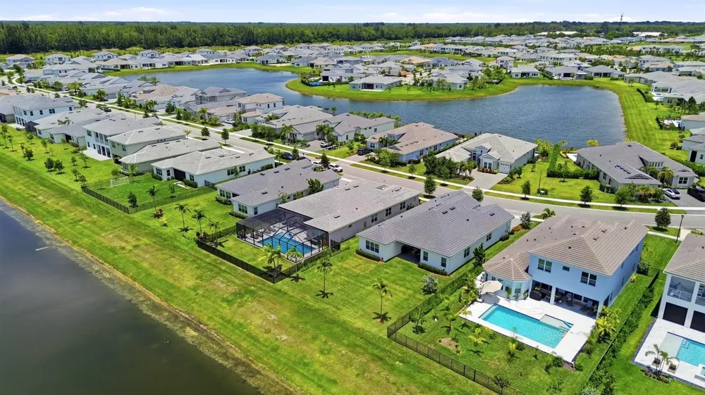 15264 Wildwood Circle Westlake, FL 33470