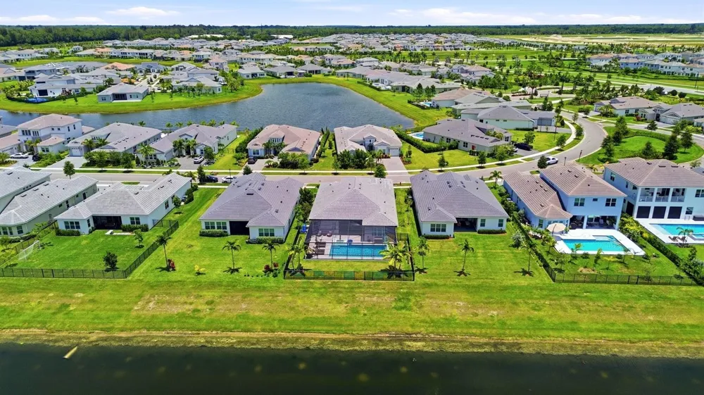 15264 Wildwood Circle Westlake, FL 33470