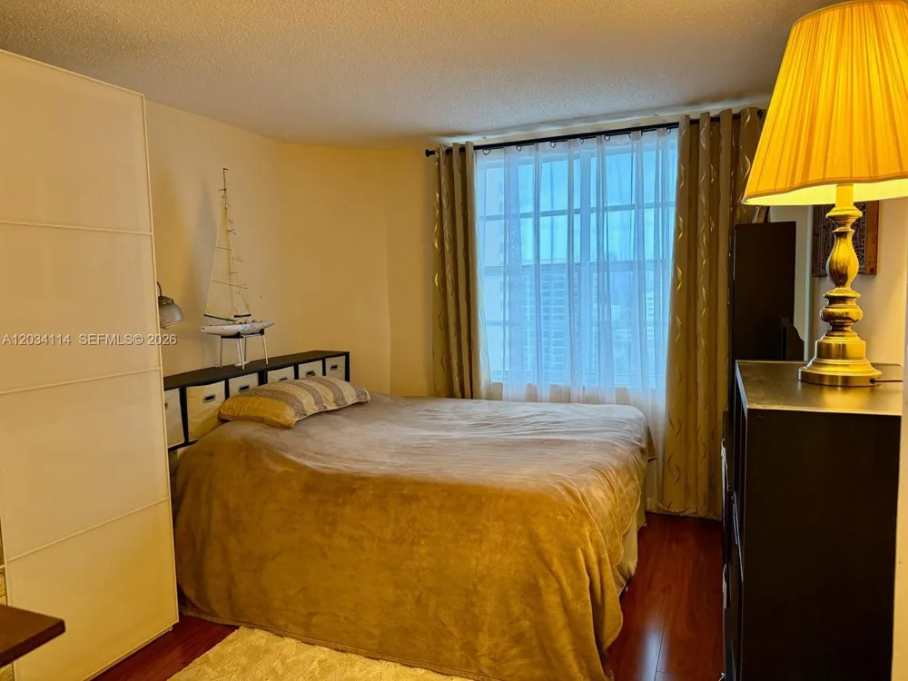 1965 S Ocean Dr #11K Hallandale Beach, FL 33009