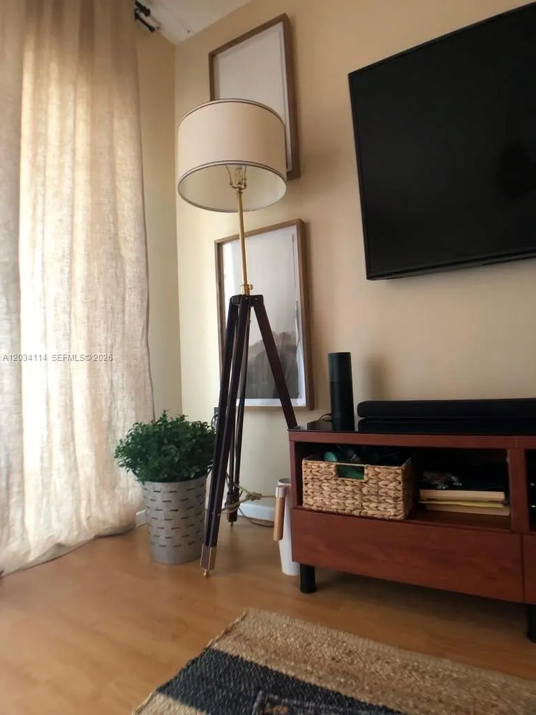 1965 S Ocean Dr #11K Hallandale Beach, FL 33009