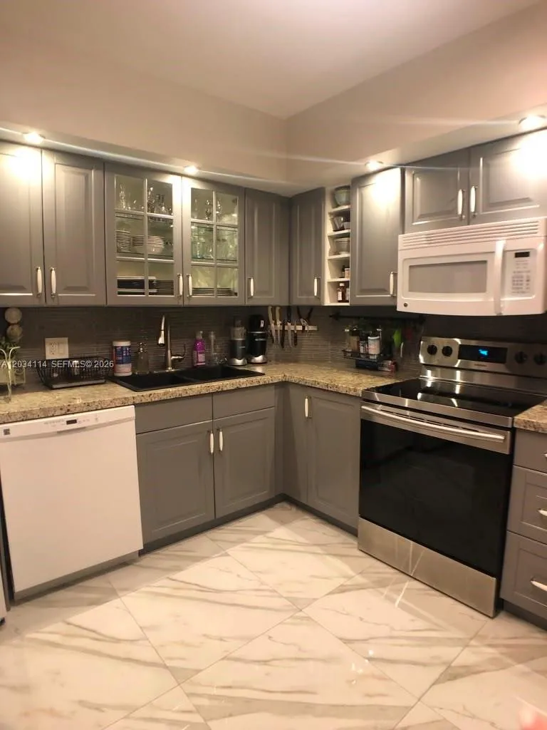 1965 S Ocean Dr #11K Hallandale Beach, FL 33009