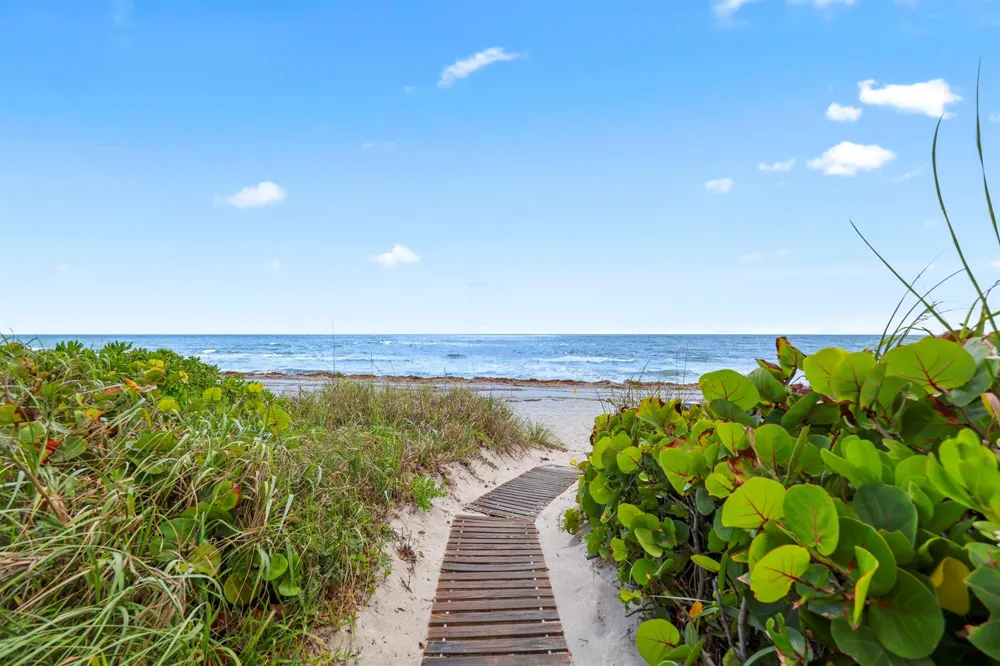 2921 S Ocean Boulevard #704 Highland Beach, FL 33487