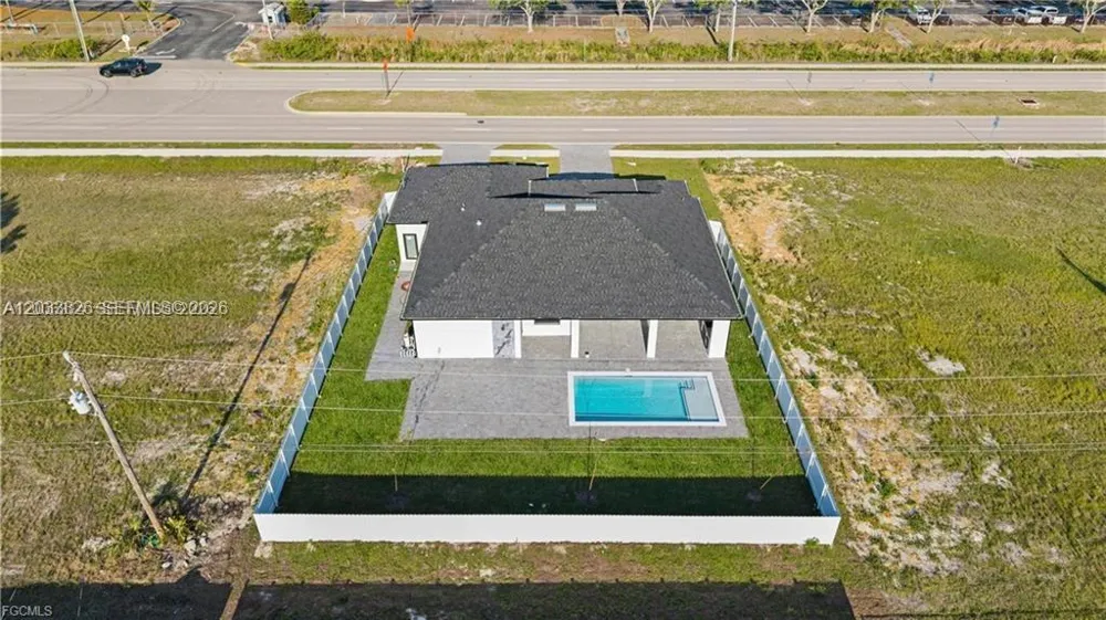 628 CHIQUITA BLVD N Cape Coral, FL 33993