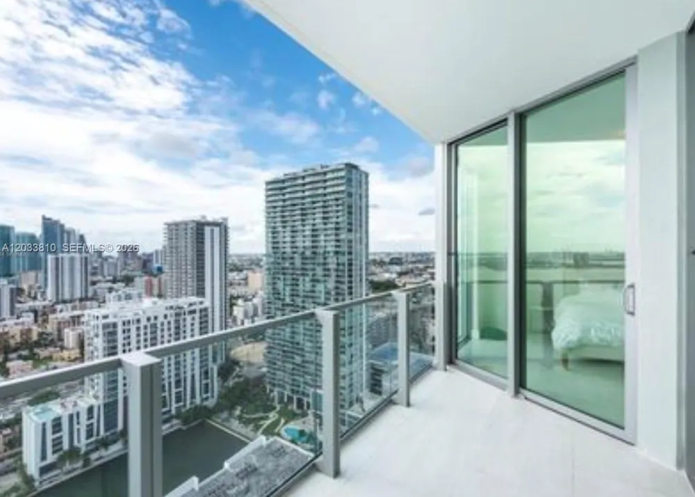 2900 NE 7th Ave #2908 Miami, FL 33137