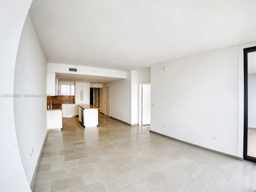 88 SW 7th St #2206 Miami, FL 33130