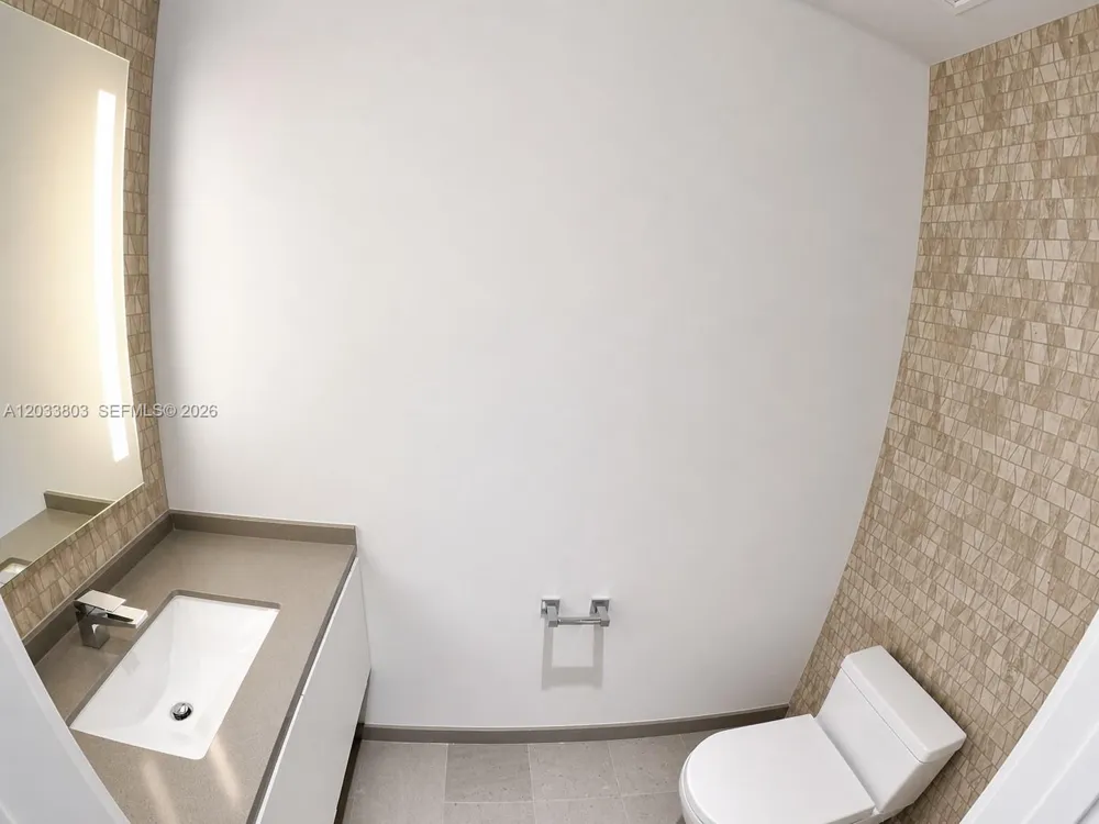 88 SW 7th St #2206 Miami, FL 33130