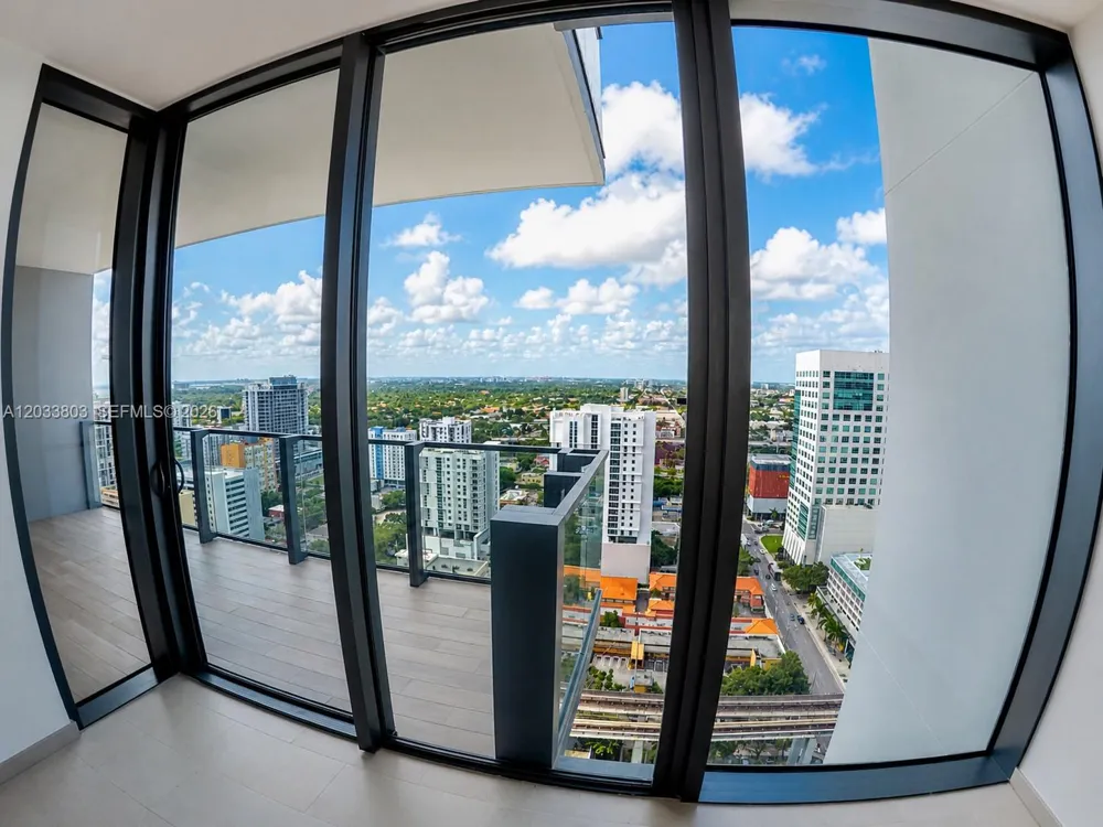 88 SW 7th St #2206 Miami, FL 33130