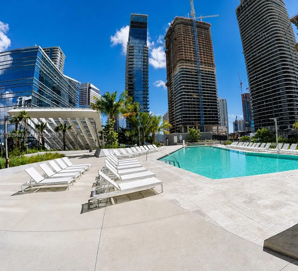 88 SW 7th St #2206 Miami, FL 33130
