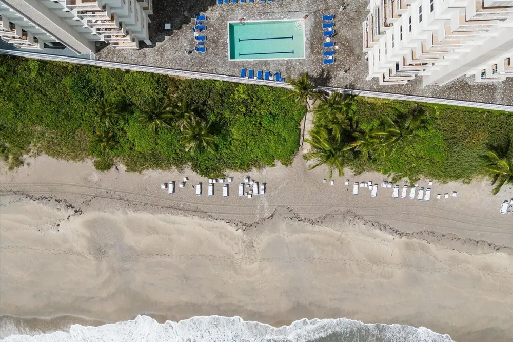 3215 S Ocean Boulevard #303 Highland Beach, FL 33487