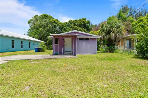 1804 S 30th S