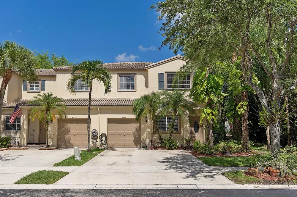 4776 Lago Vista Drive Coconut Creek, FL 33073