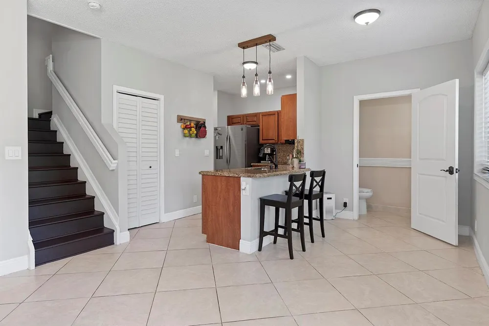 4776 Lago Vista Drive Coconut Creek, FL 33073