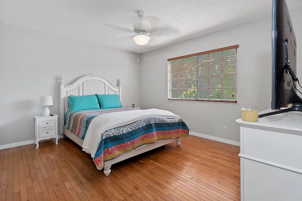 4776 Lago Vista Drive Coconut Creek, FL 33073