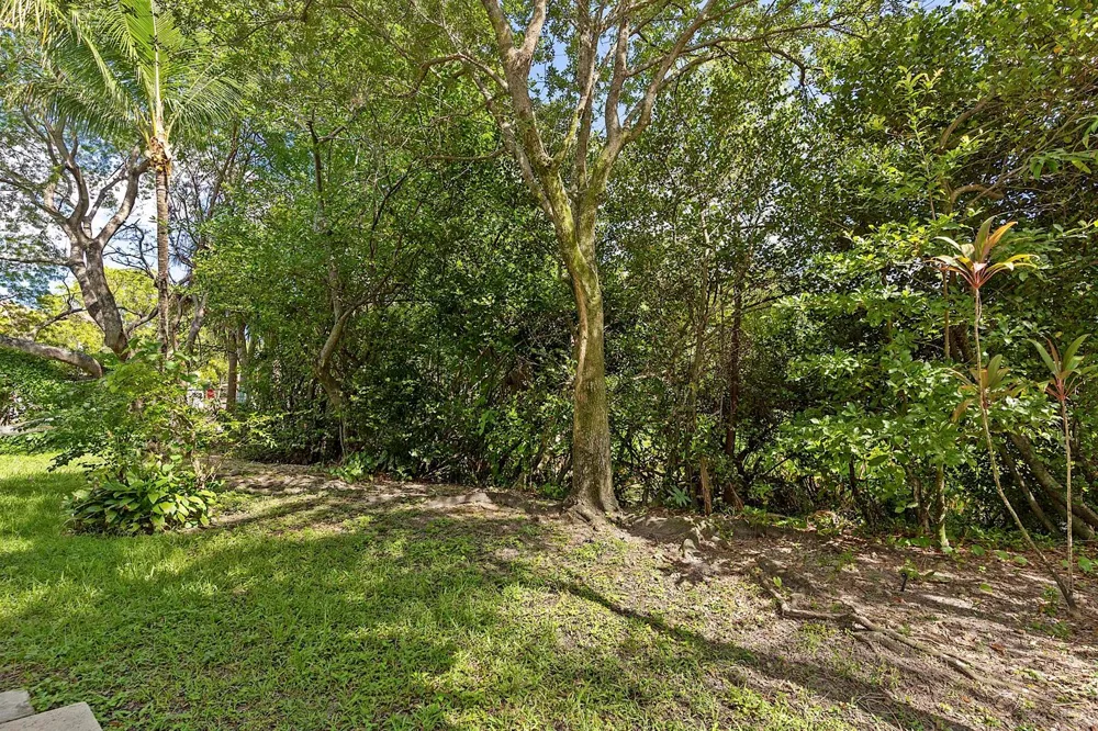 4776 Lago Vista Drive Coconut Creek, FL 33073